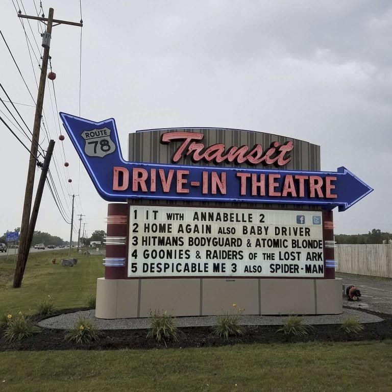 If You Want Retro Vibes with a Modern Screen, Head to StateLine Movie Time Drive-In