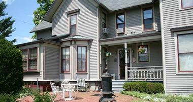 Victorian Rose Garden Bed & Breakfast