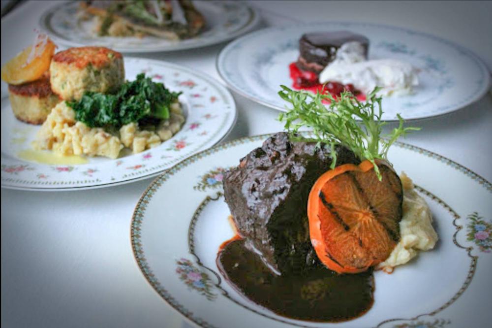 If You Crave Riverside Romance and Refined Plates, Dine at Cedar Knoll