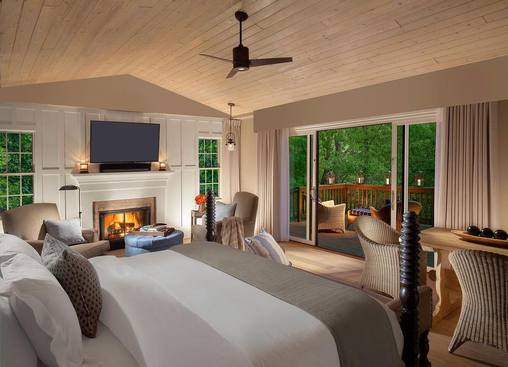 Dine creekside and savor peaceful views on a couples getaway.