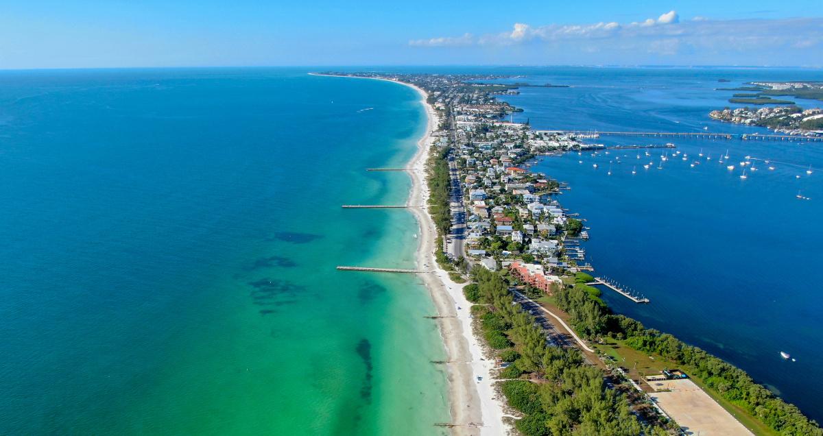 15 Romantic Florida Islands