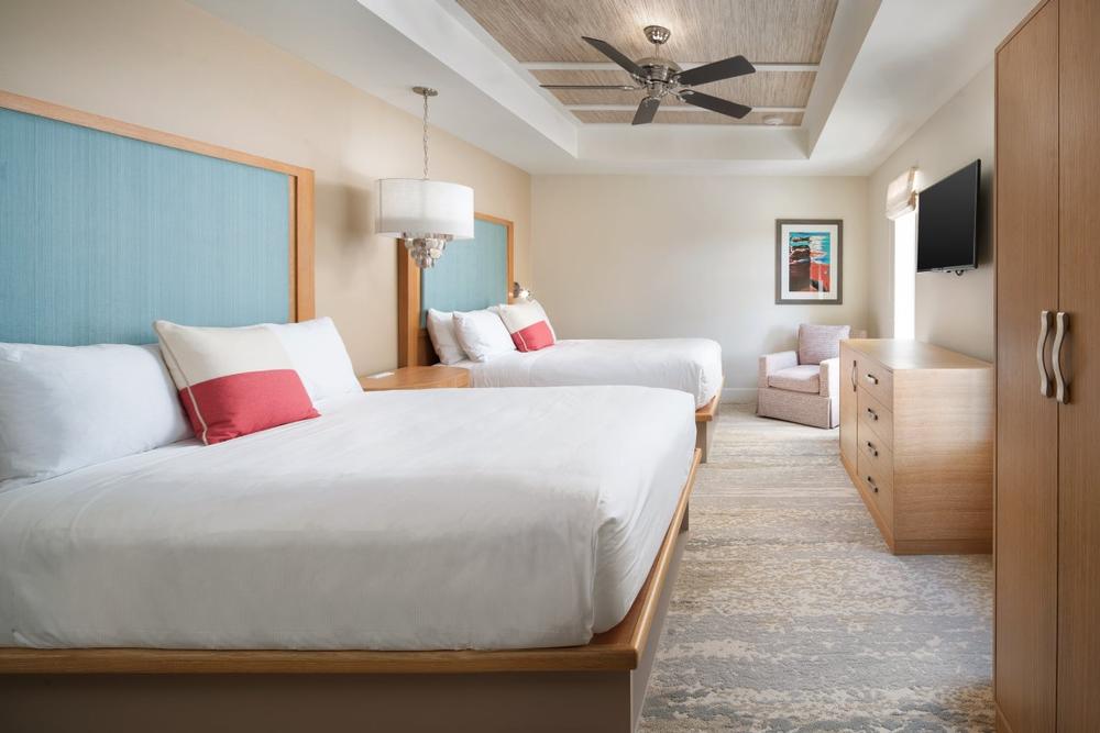Dock, Dine, and Dive In: Relax in Style at Waterline Marina Resort
