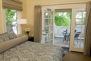 Healdsburg Inn Rooms & Suites