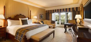 Rooms & Suites