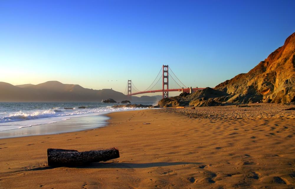 Snap Golden Gate views and relax with couples on a breezy fall day.