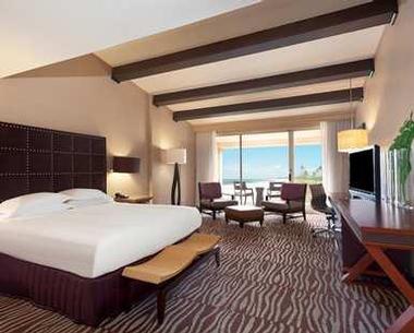 Rooms & Suites