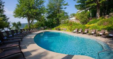 Manoir Hovey pool