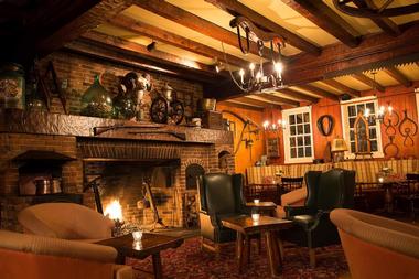 Dining at Manoir Hovey