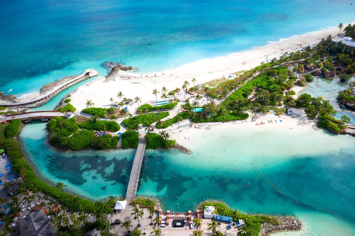 Powdery beaches, crystal-clear waters, and colorful colonial towns across 700 postcard-worthy islands.