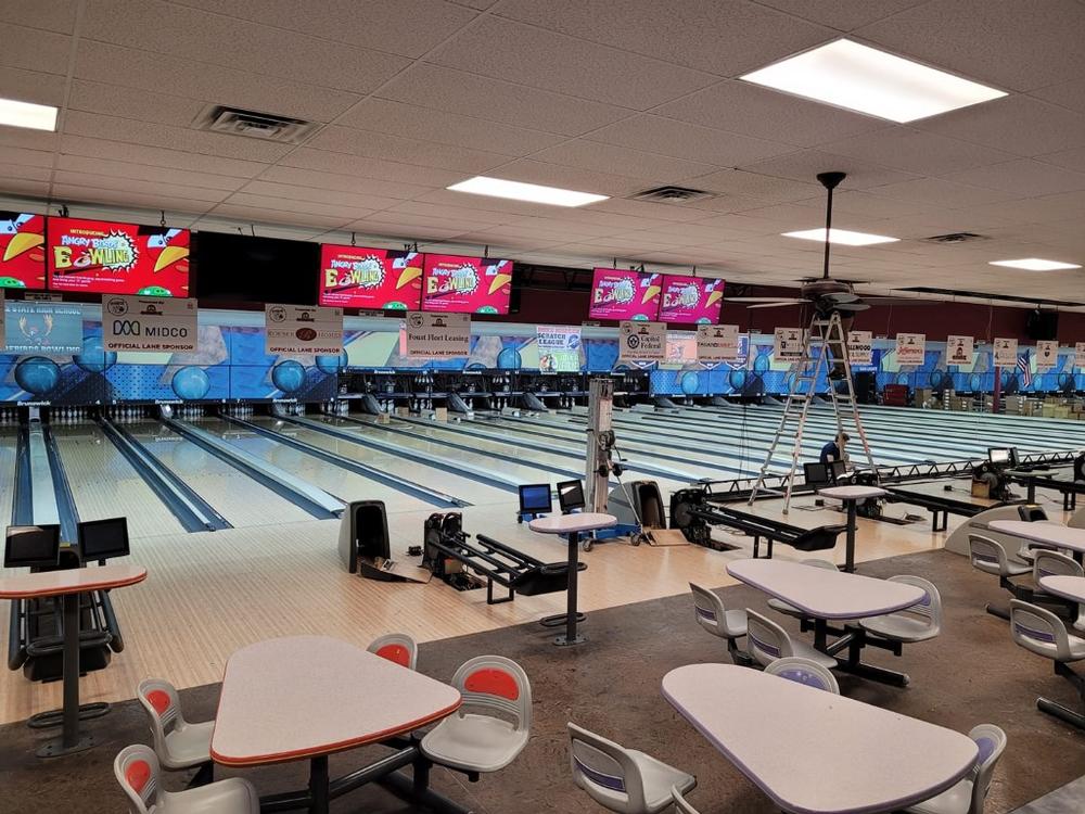 Royal Crest Lanes | Lawrence