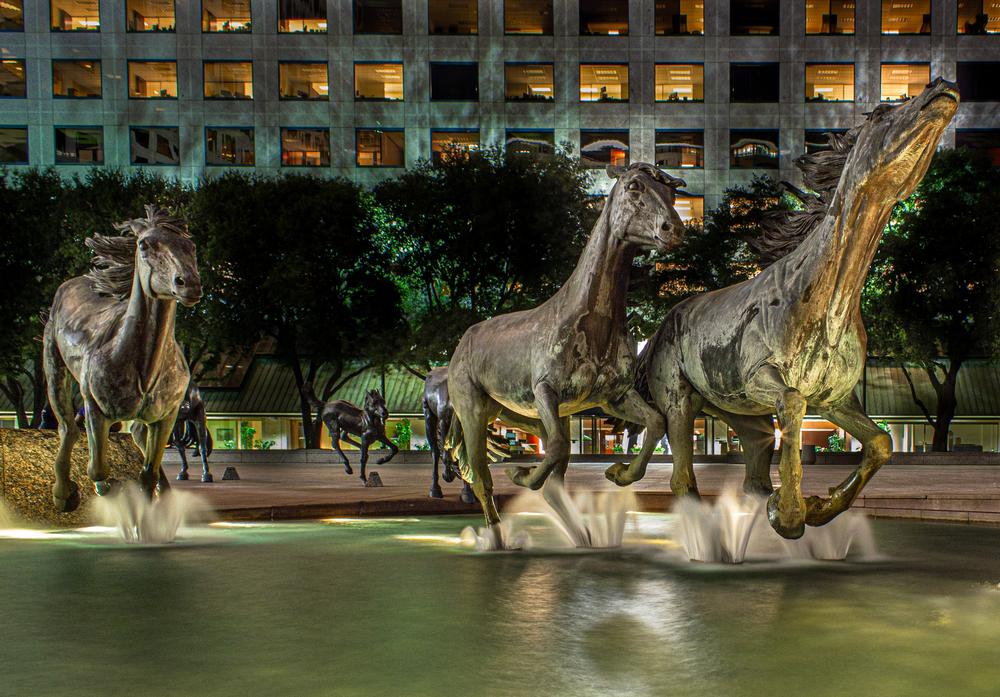 Marvel at the Iconic Bronze Herd at Mustangs of Las Colinas