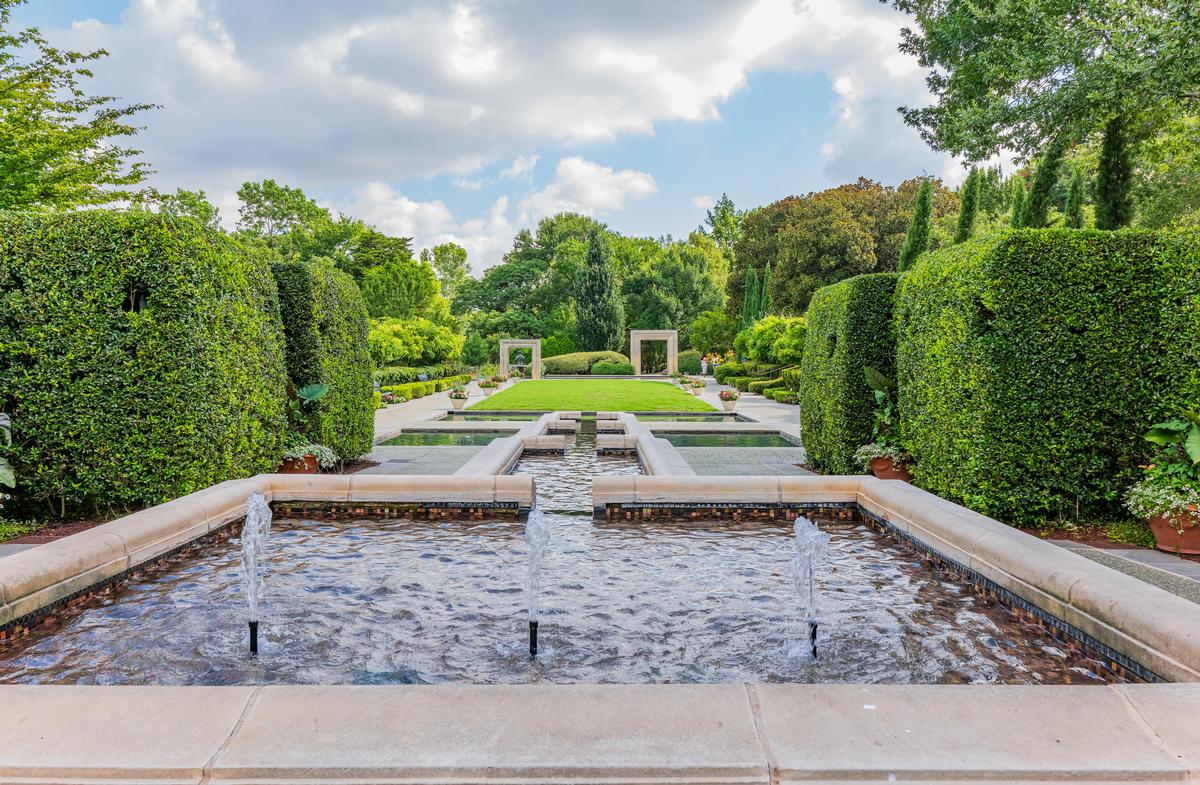 The Dallas Arboretum and Botanical Garden