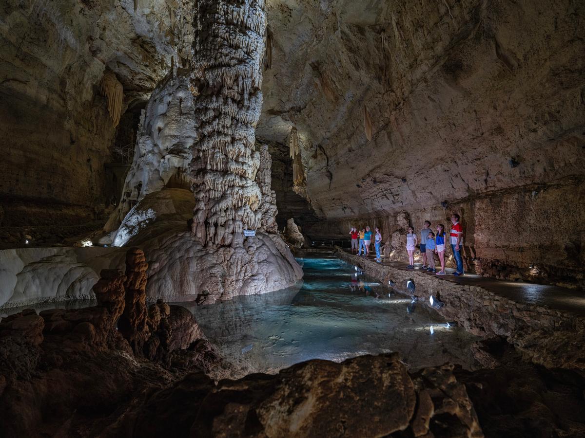 Explore Underground Wonders and Majestic Caverns at Natural Bridge Caverns