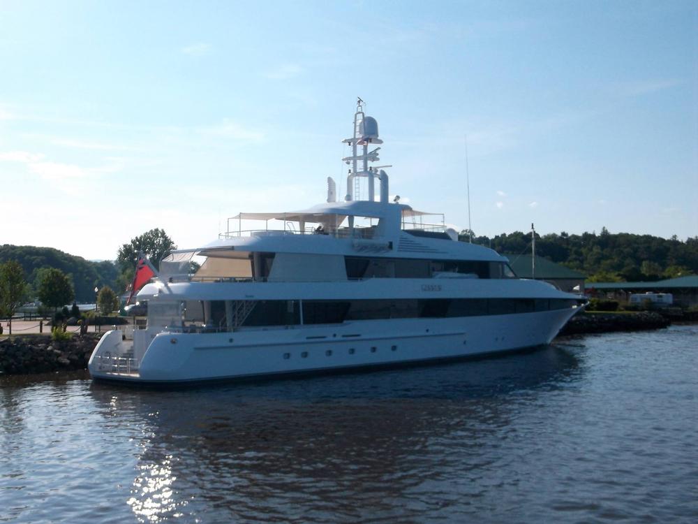Set Sail on the Hudson with Hudson Cruises