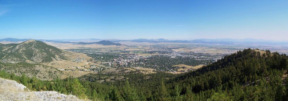 Hike scenic trails and enjoy sweeping views during a fall adventure.