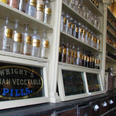 Stabler-Leadbeater Apothecary Museum