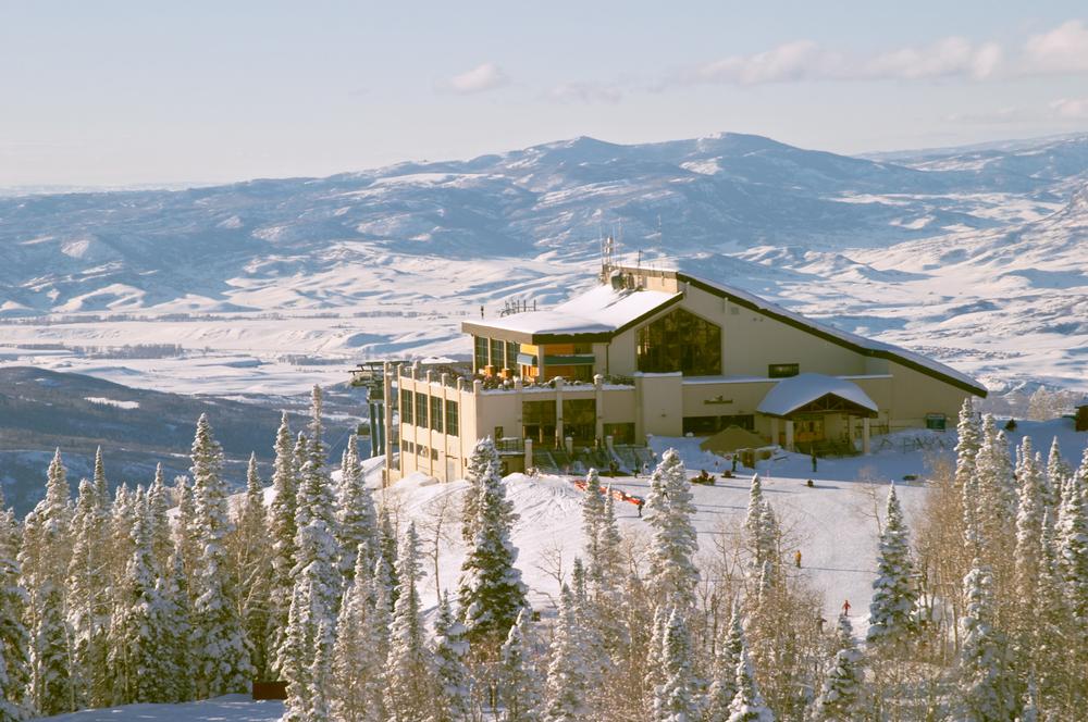 Admire panoramic views and enjoy a peaceful mountain adventure.