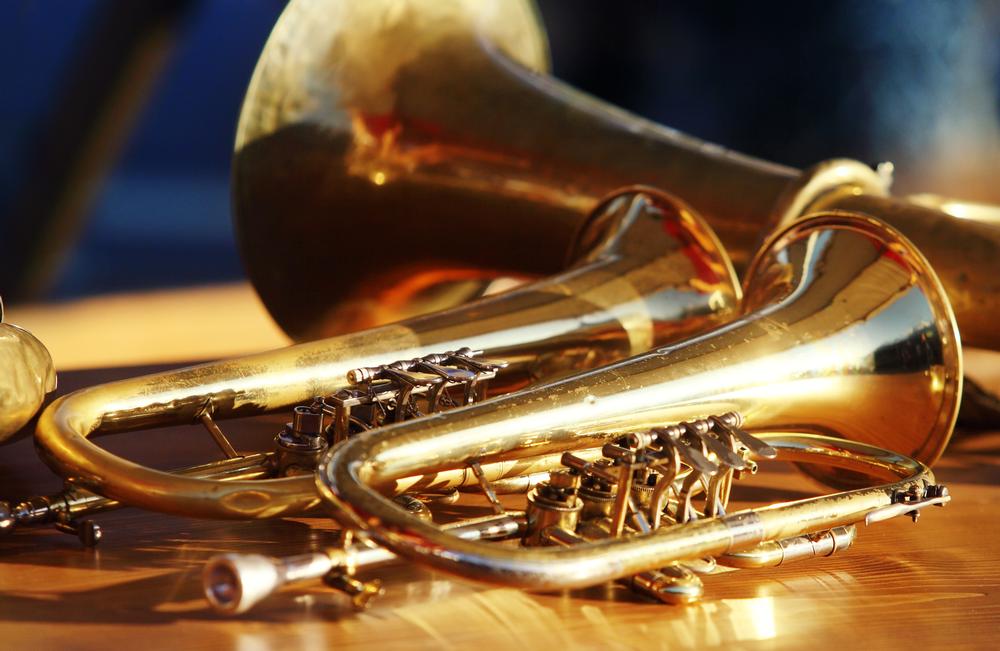 Go on a romantic date at The Spotted Cat Music Club
