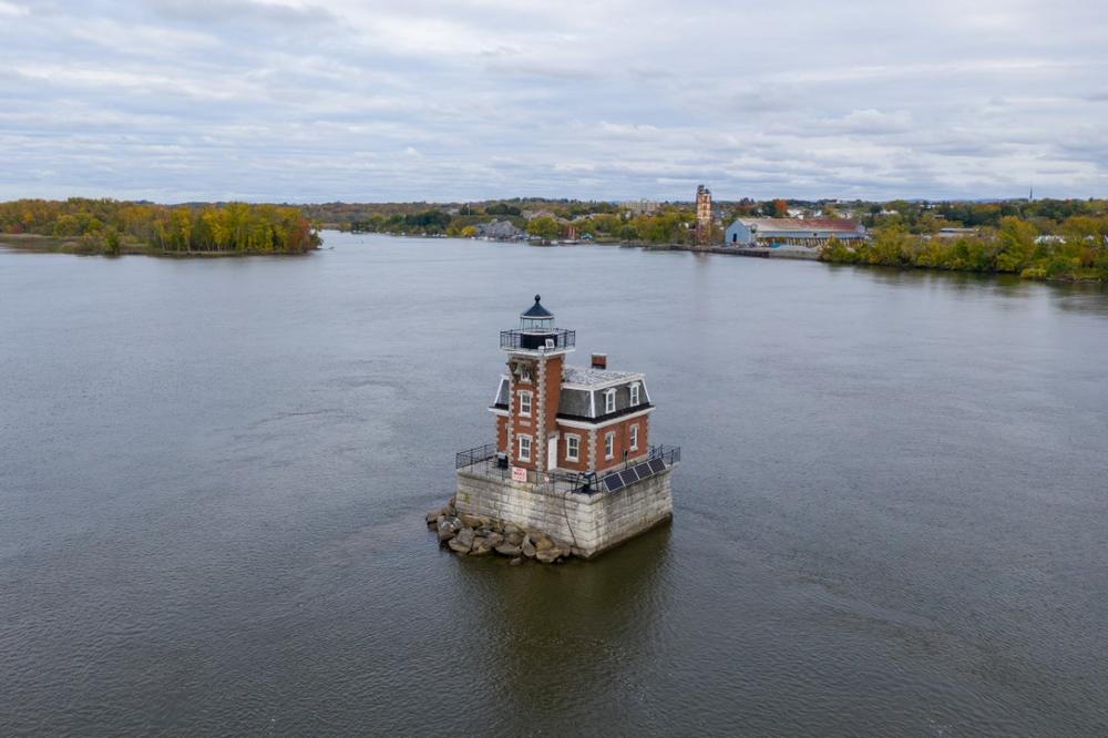 Admire River Views from the Hudson-Athens Lighthouse