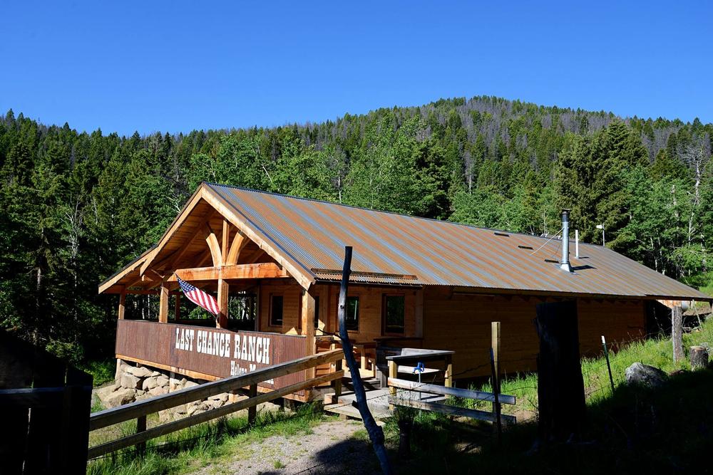 Enjoy live music and savor western vibes around a fun campfire evening.