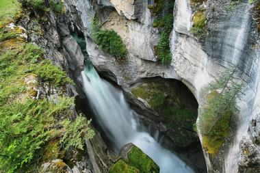 Maligne Canyon