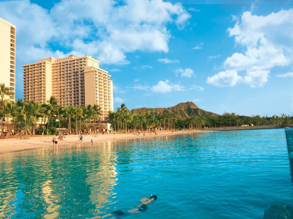 Wake Up to Ocean Views at Aston Waikiki