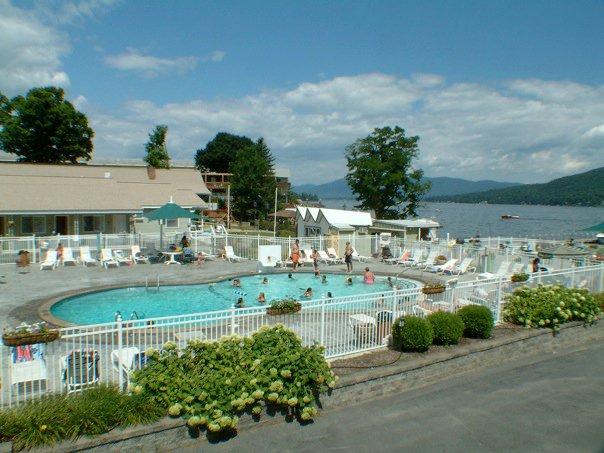 Take the kids swimming and explore lakeside sights on an easy vacation.