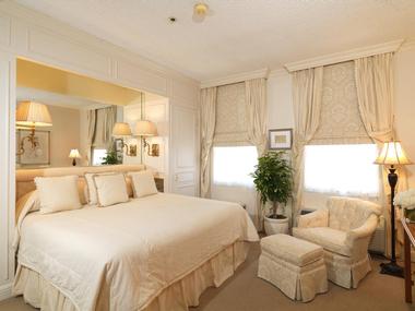 Rooms & Suites at The Chesterfield