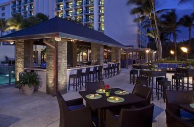 Dining at Jupiter Beach Resort