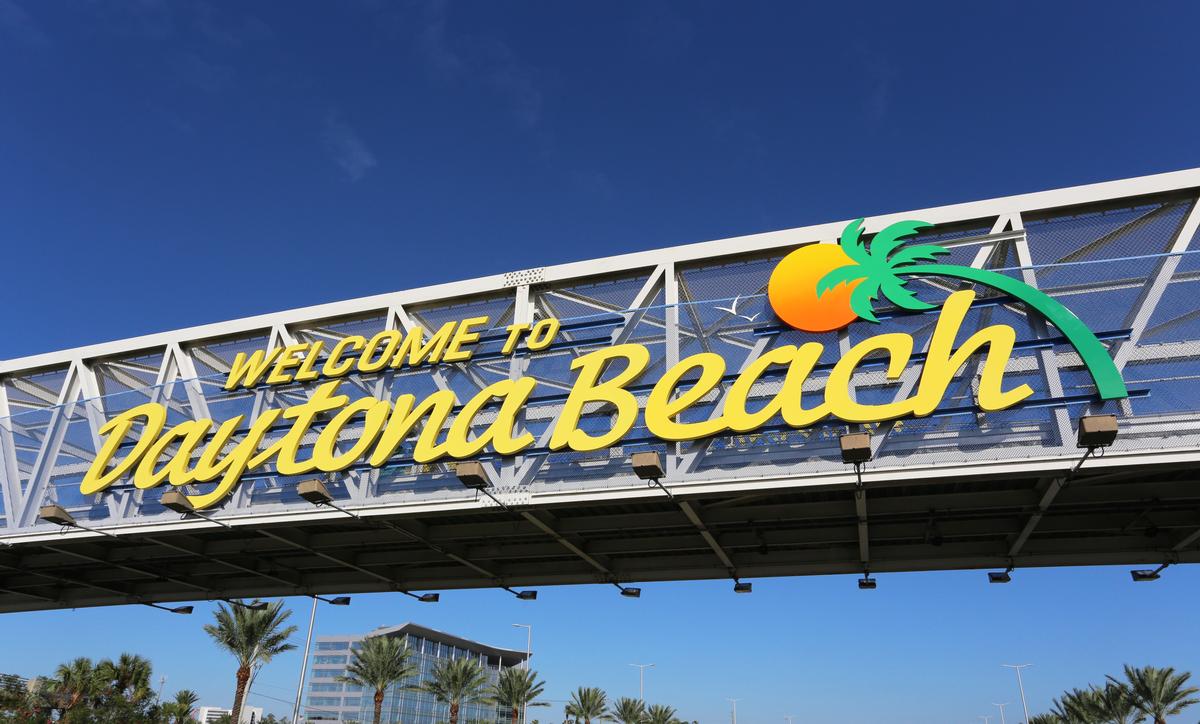 This Daytona Beach welcome sign makes you feel welcome