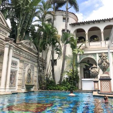 The Villa Casa Casuarina | Romantic South Beach Vacations