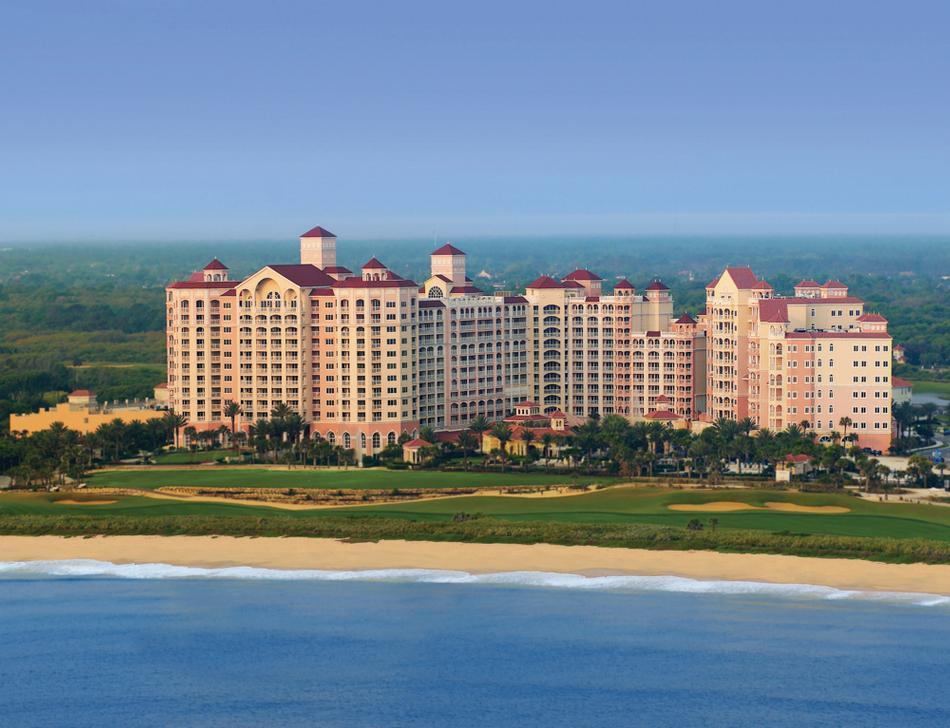 Golf by the ocean and swim with kids on a fun family trip.