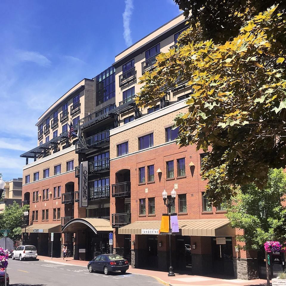 Stay Stylish and Central in Bend at The Oxford Hotel