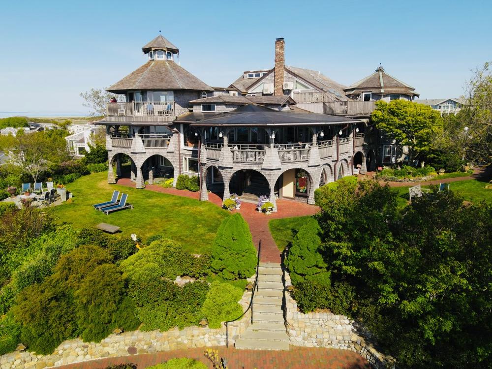 Wake to Panoramic Views and Timeless Elegance at Land’s End Inn