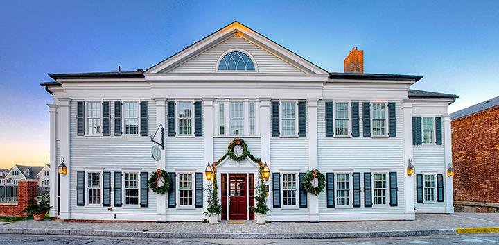 Stroll seaside paths and admire ocean views on a quiet couples getaway.