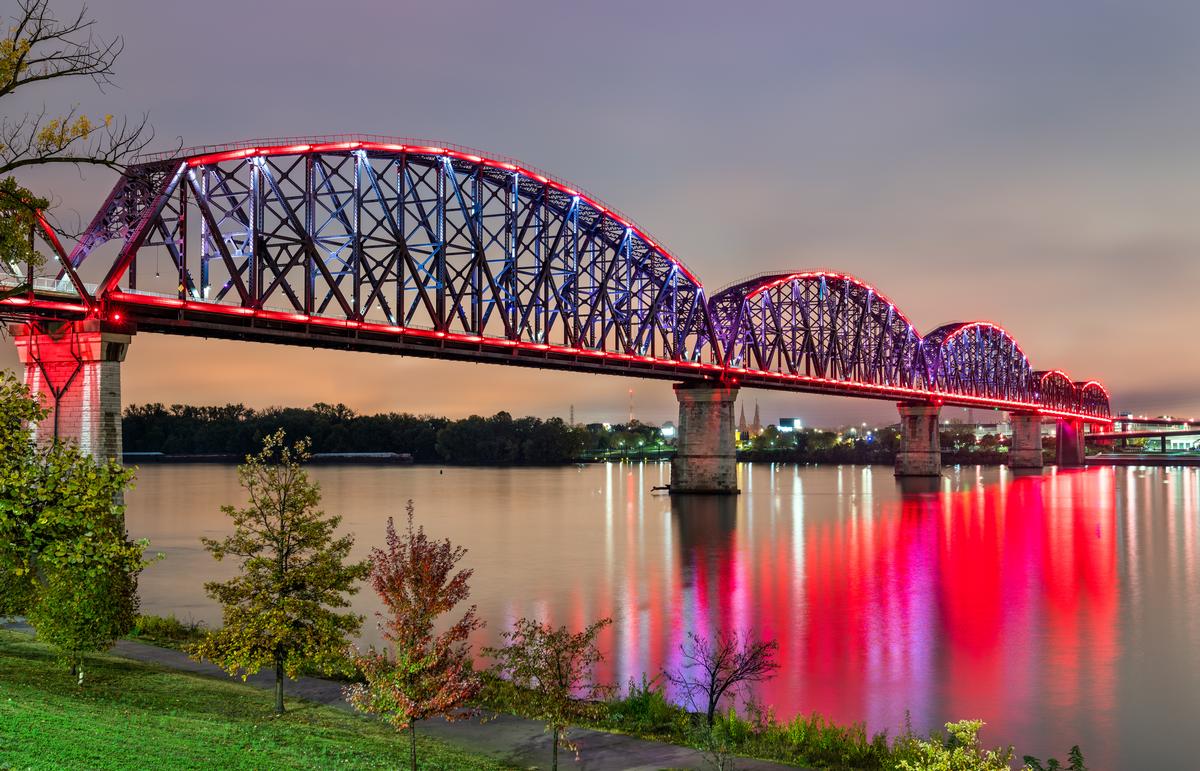 Big Four Bridge across Ohio River between Louisville, Kentucky and Jeffersonville, Indiana