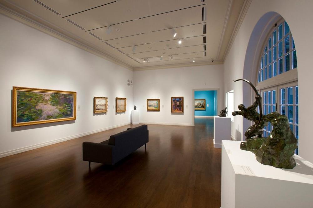 Explore diverse exhibits and admire global masterpieces in an affordable cultural stop.