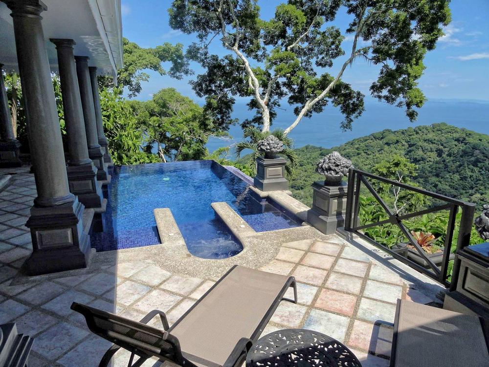 If You Crave Clifftop Views and Romance, Hotel Villa Caletas Is for You