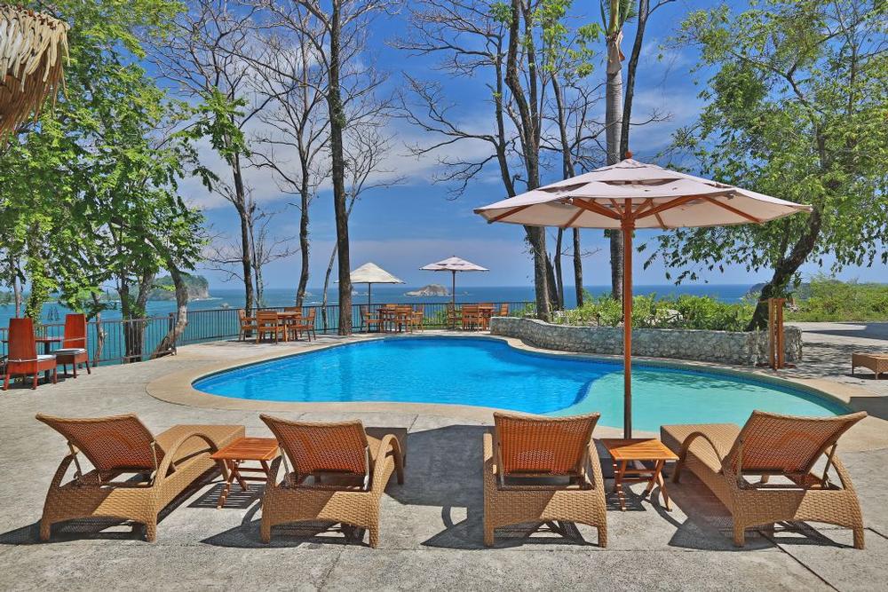 Unwind Where Rainforest Meets Ocean at Arenas del Mar