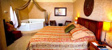 The Inn on Crescent Lake Rooms & Suites