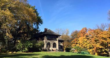 Four Mounds exterior