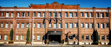 MarQueen Hotel