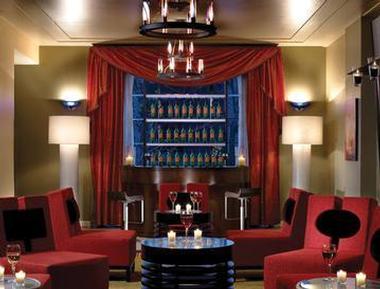 Hotel Deca