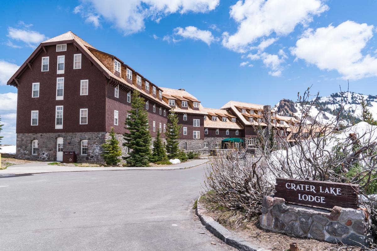 Crater Lake Lodge on the Rim of Crater Lake National Park