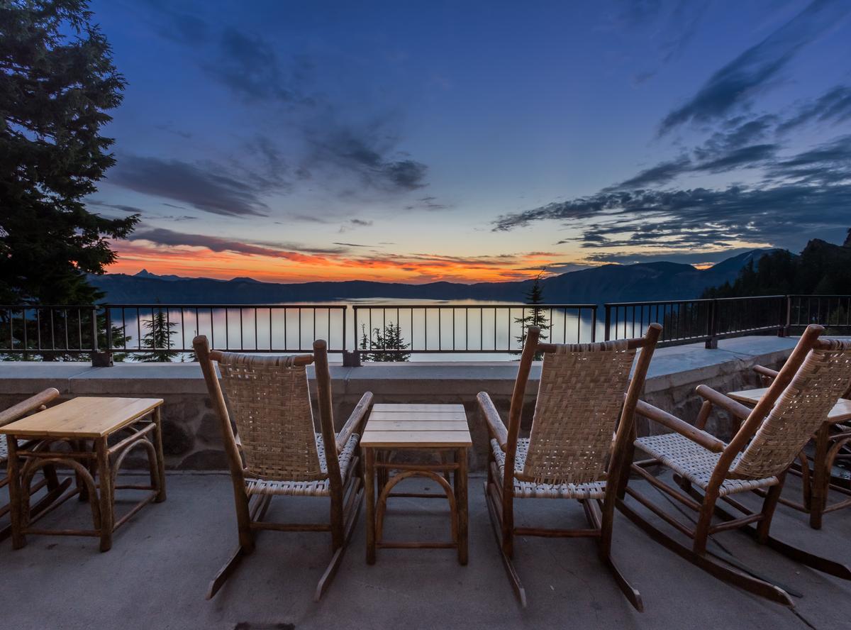 Wonderful sunset from Crater Lake Lodge