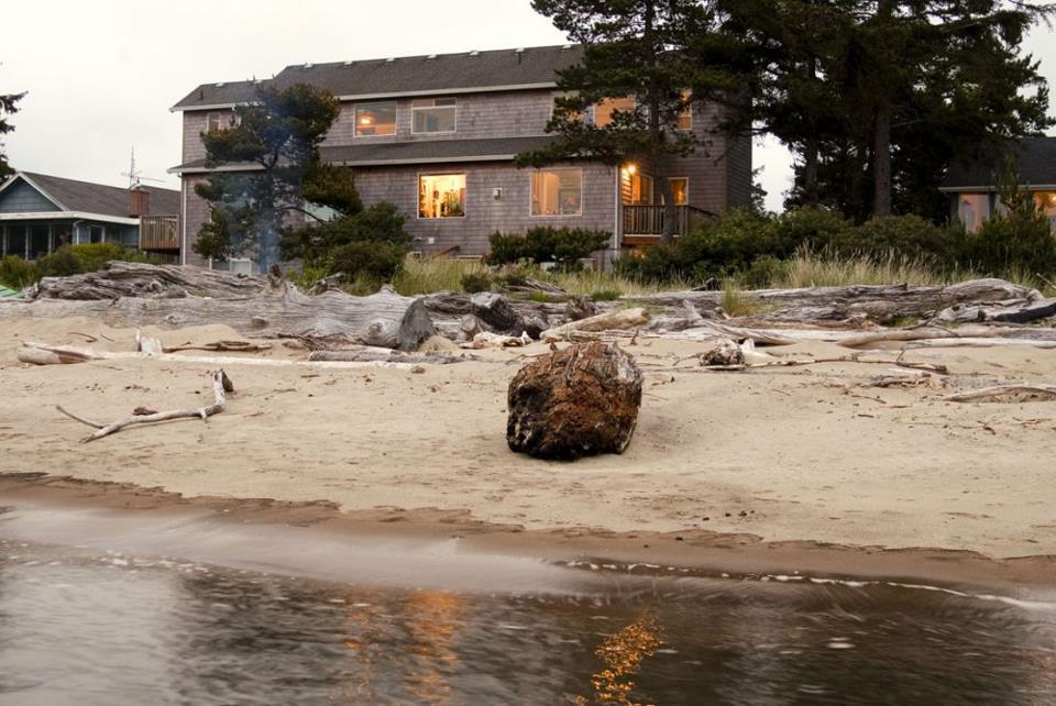 Baywood Shores Bed & Breakfast