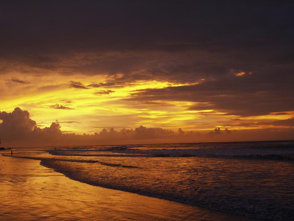 If You’re Craving a Quiet Shoreline, Unwind at Cemara Beach