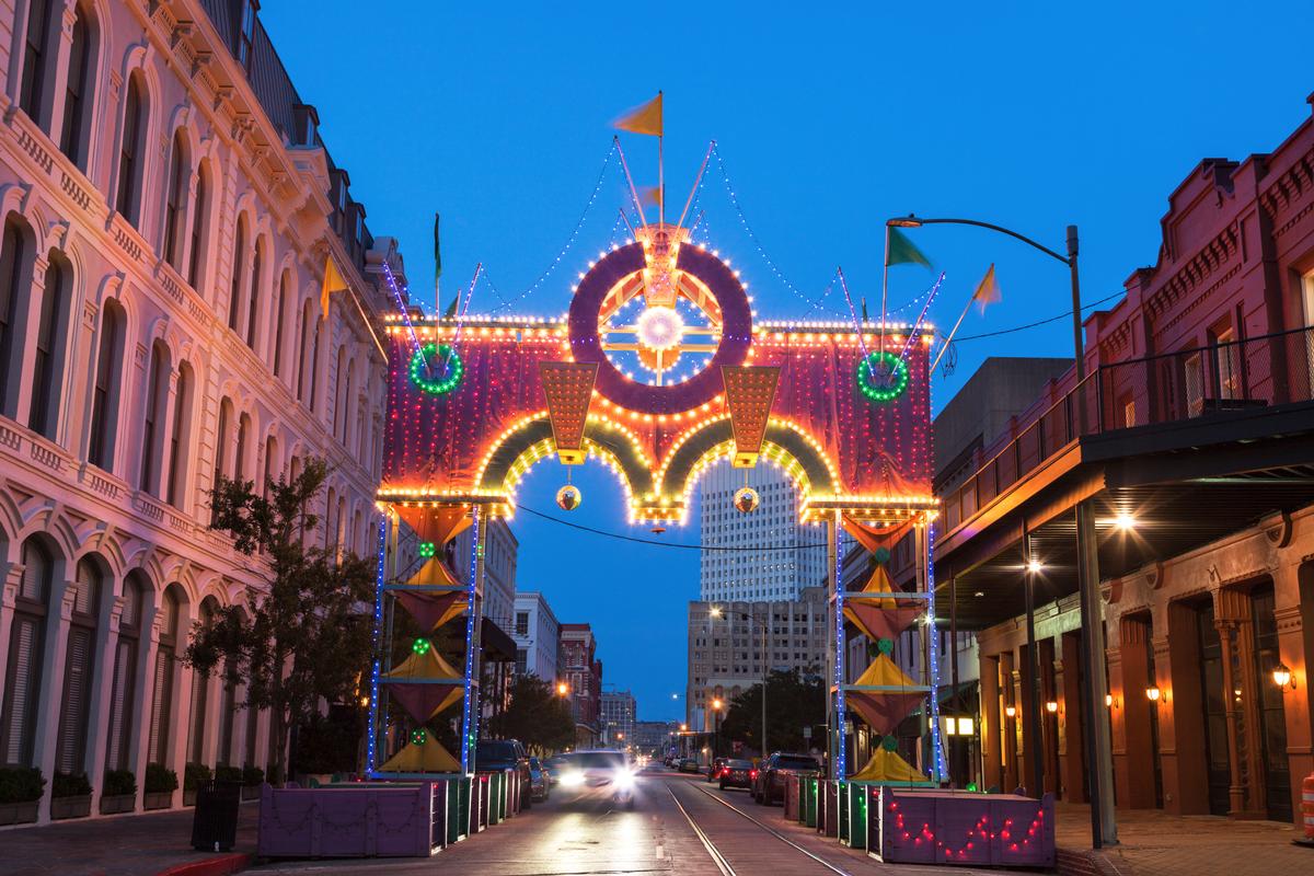 Boone Powell Arch in historic district
