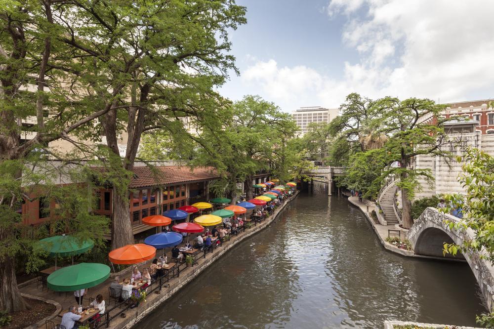 For Foodies: San Antonio Riverwalk