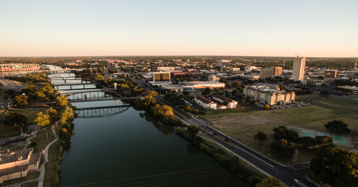 Waco Charm & Riverside Ease 